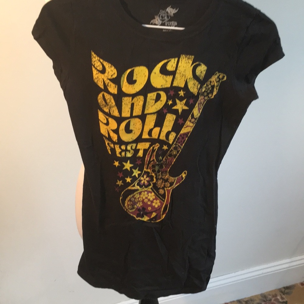 Piper & Blue Graphic T-shirt
